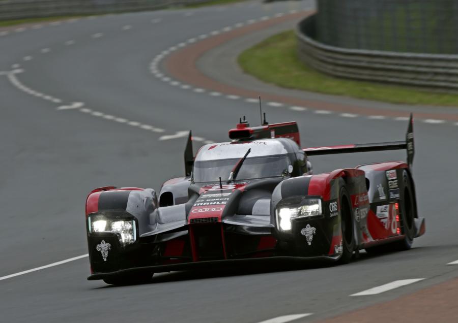  Audi R18 e-tron Quattro 2016 года  (фото 3 из 32)